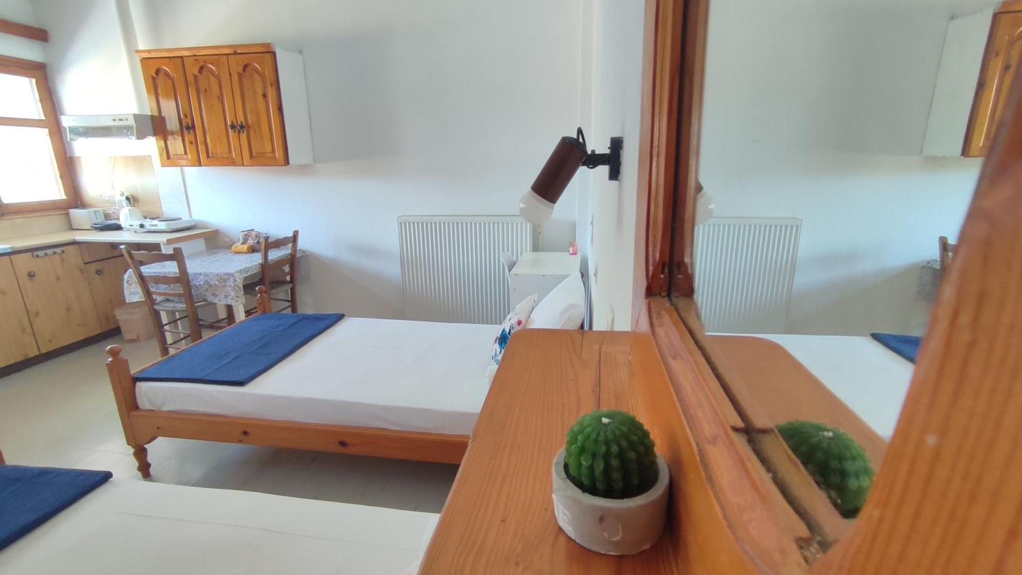 Petralonia Apartment Mytilene ภายนอก รูปภาพ