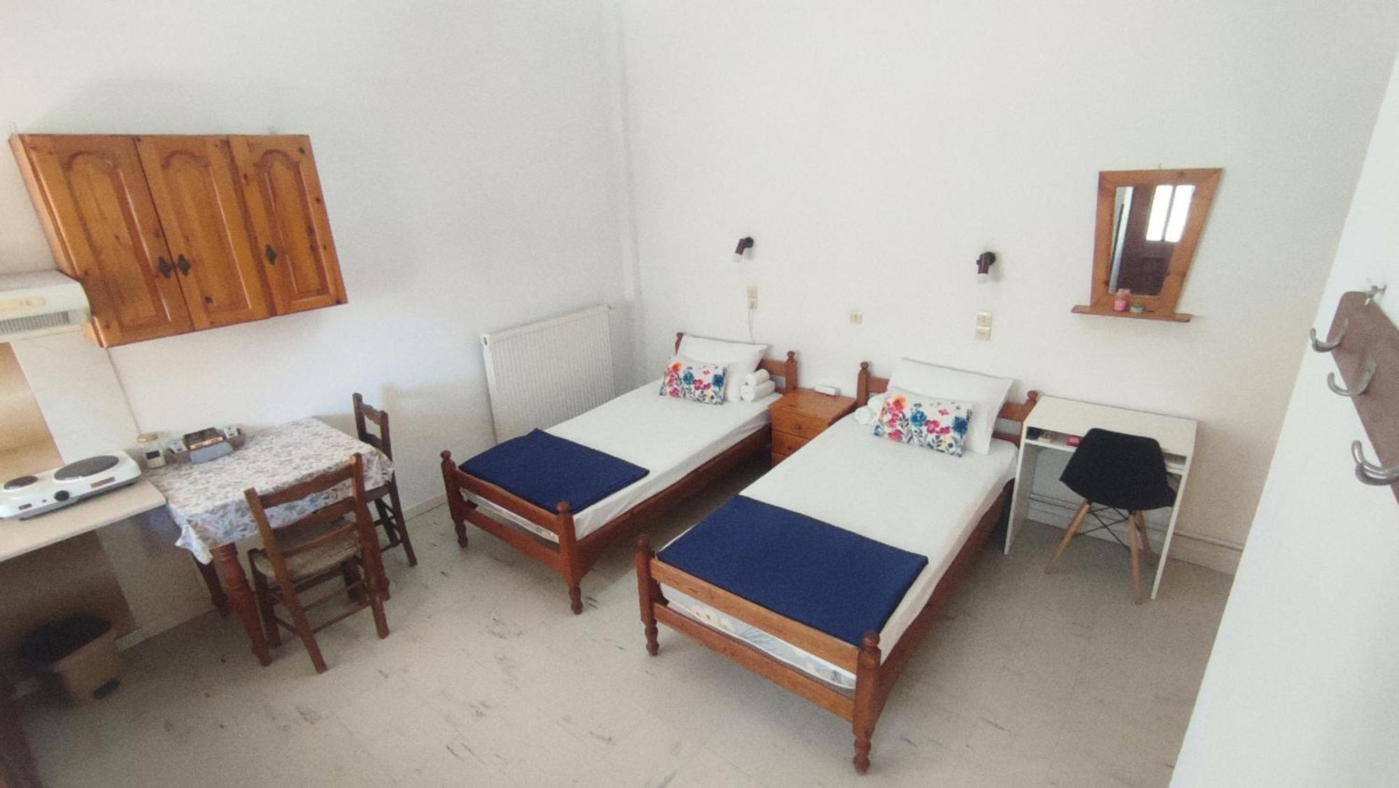 Petralonia Apartment Mytilene ภายนอก รูปภาพ