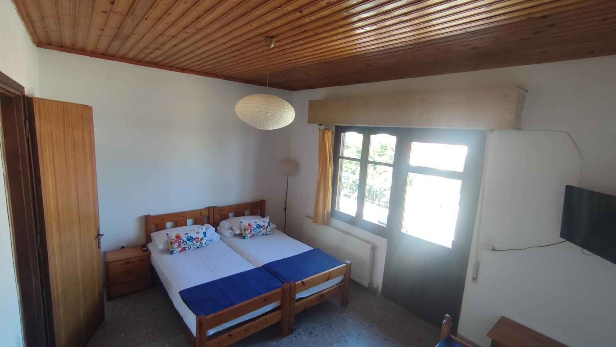 Petralonia Apartment Mytilene ภายนอก รูปภาพ