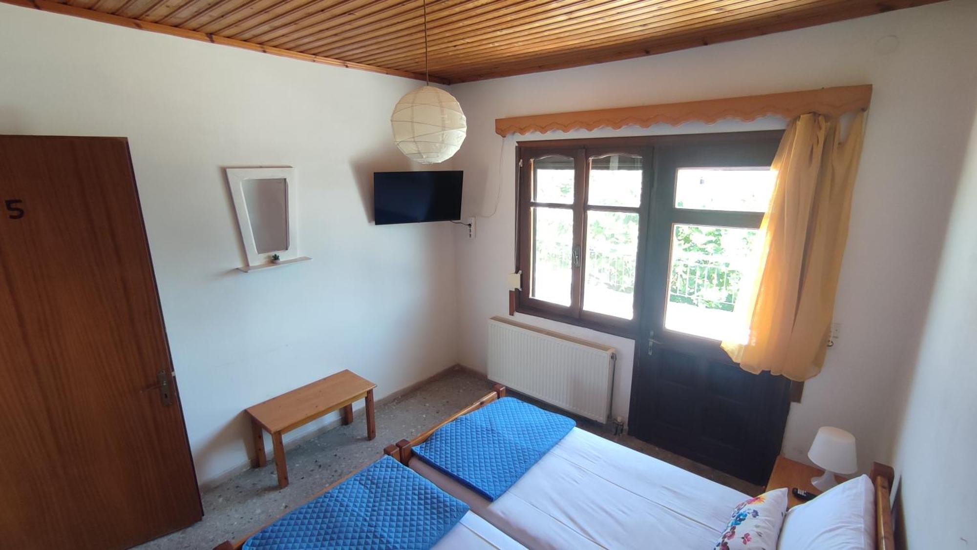 Petralonia Apartment Mytilene ภายนอก รูปภาพ