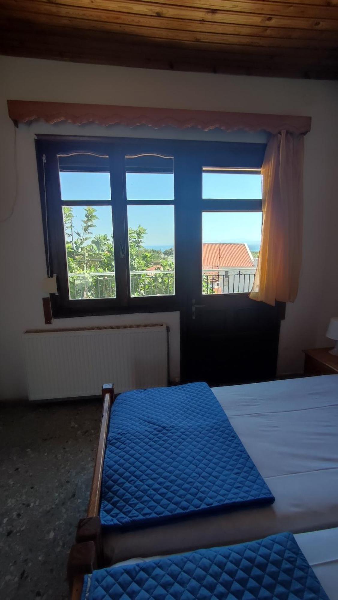 Petralonia Apartment Mytilene ภายนอก รูปภาพ