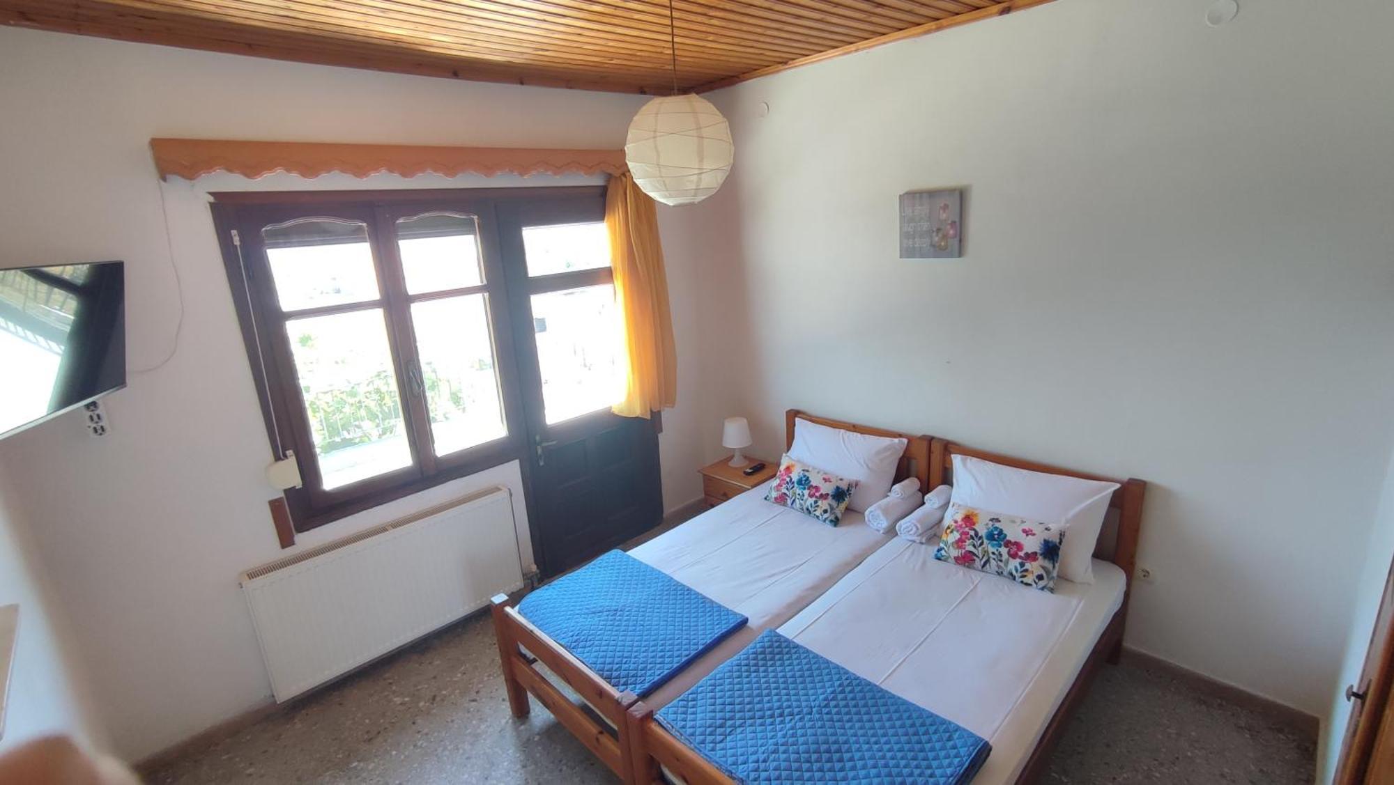 Petralonia Apartment Mytilene ภายนอก รูปภาพ