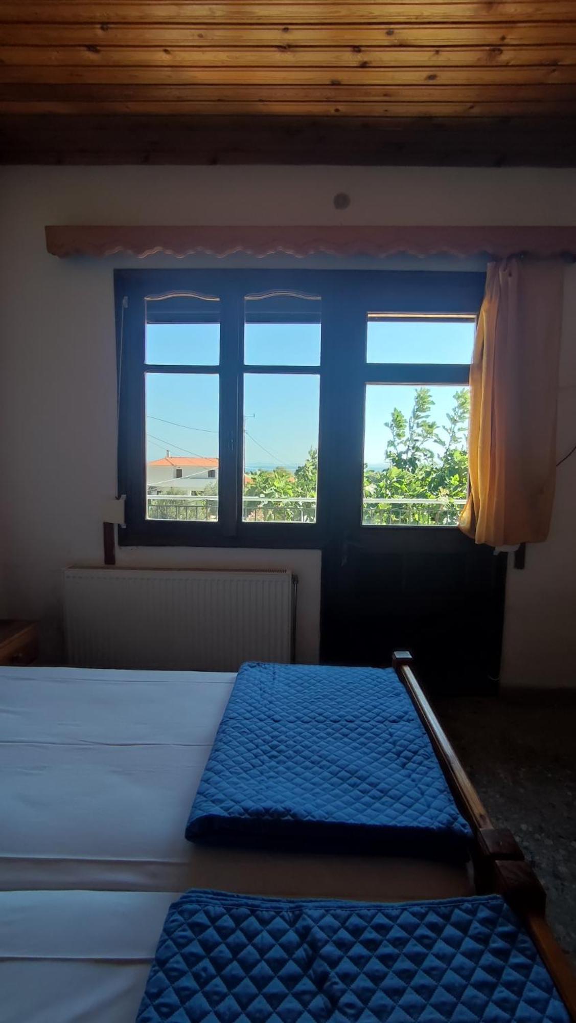 Petralonia Apartment Mytilene ภายนอก รูปภาพ